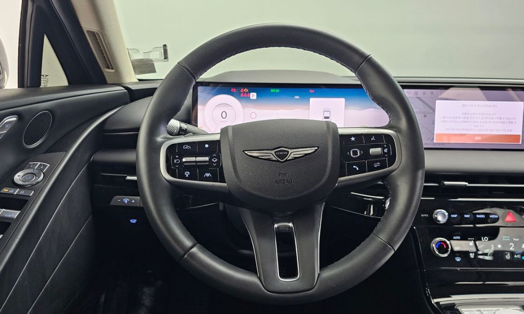 Genesis G80 Gasoline 2.5 Turbo AWD, 2025