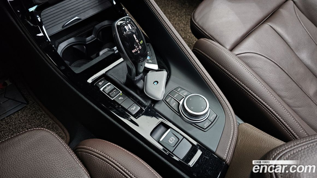 BMW X1 xDrive 20i M Sport, 2022