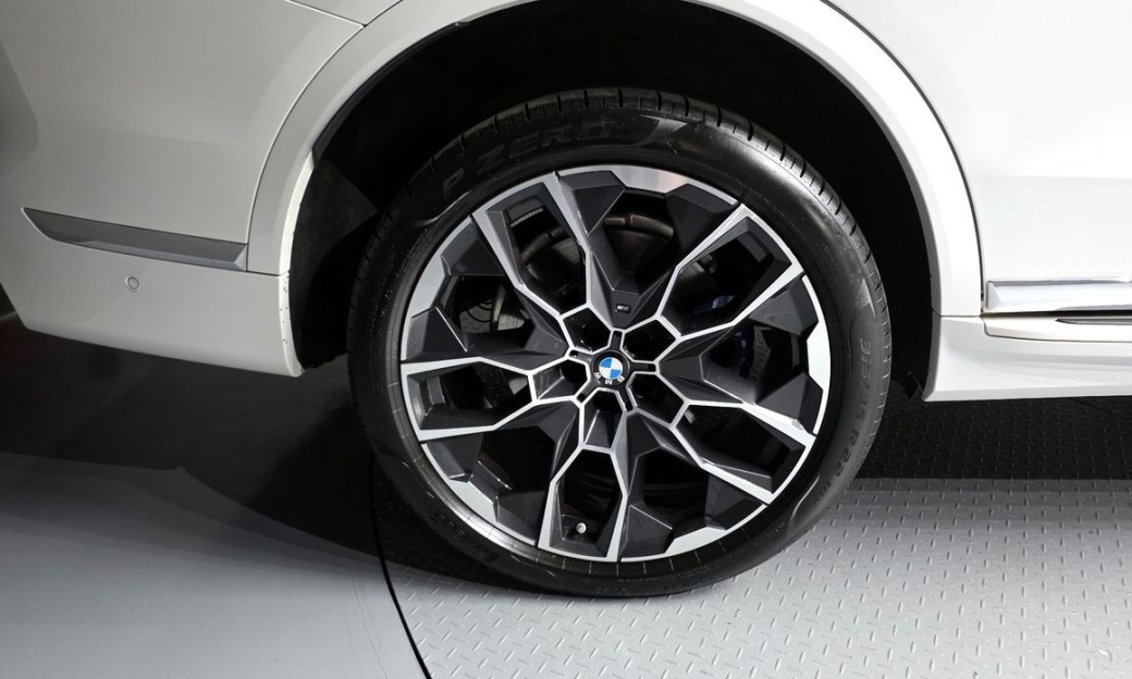 BMW X7 xDrive 40d M Sport 6STR, 2024