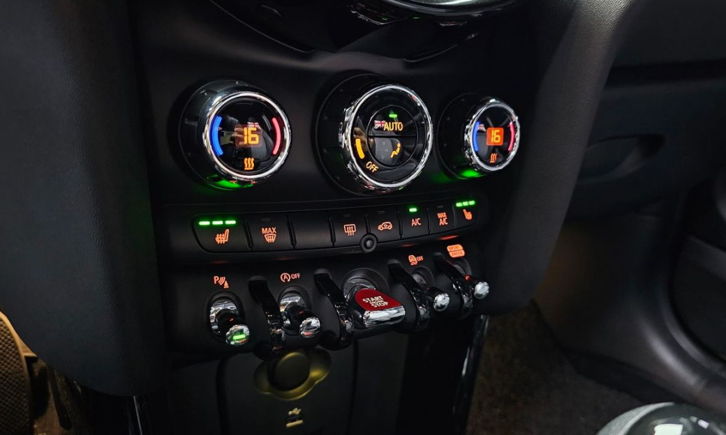Mini Cooper Mayfield Edition, 2024