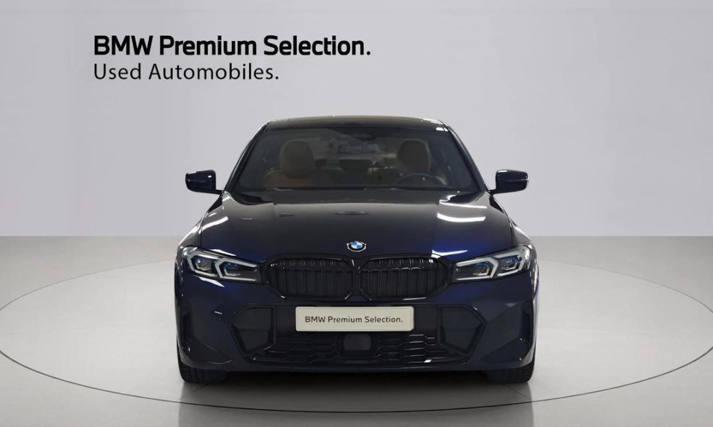 BMW 3-Series 320i M Sport, 2025