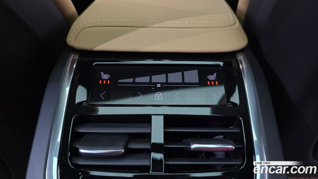 Volvo XC60 B5 Inscription, 2022