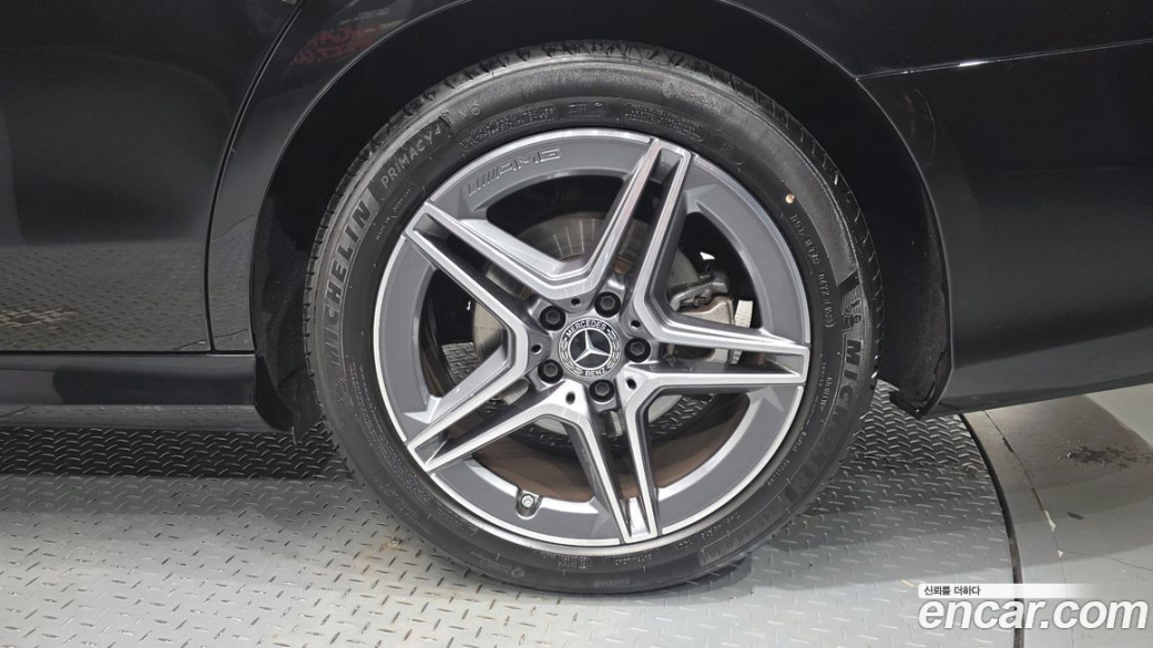 Mercedes-Benz E-Class E250 AMG Line, 2023