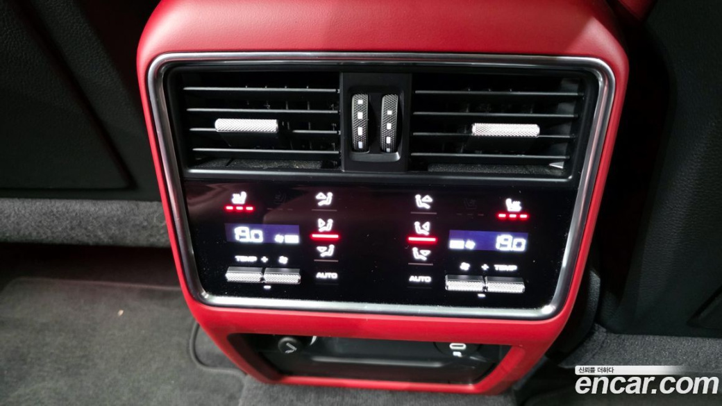 Porsche Cayenne 3.0 PLATINUM EDITION, 2023