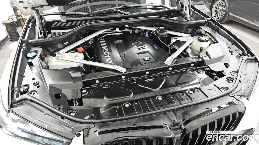 BMW X5 xDrive 40i M Sport, 2025