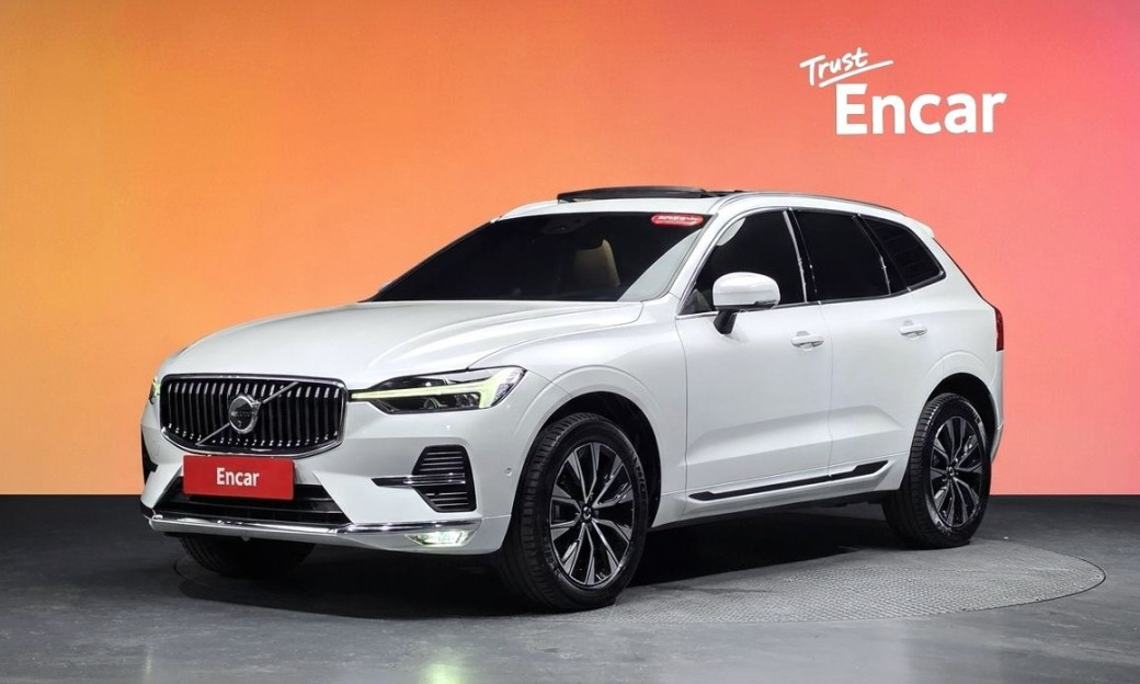Volvo XC60 B5 Ultimate Bright, 2024