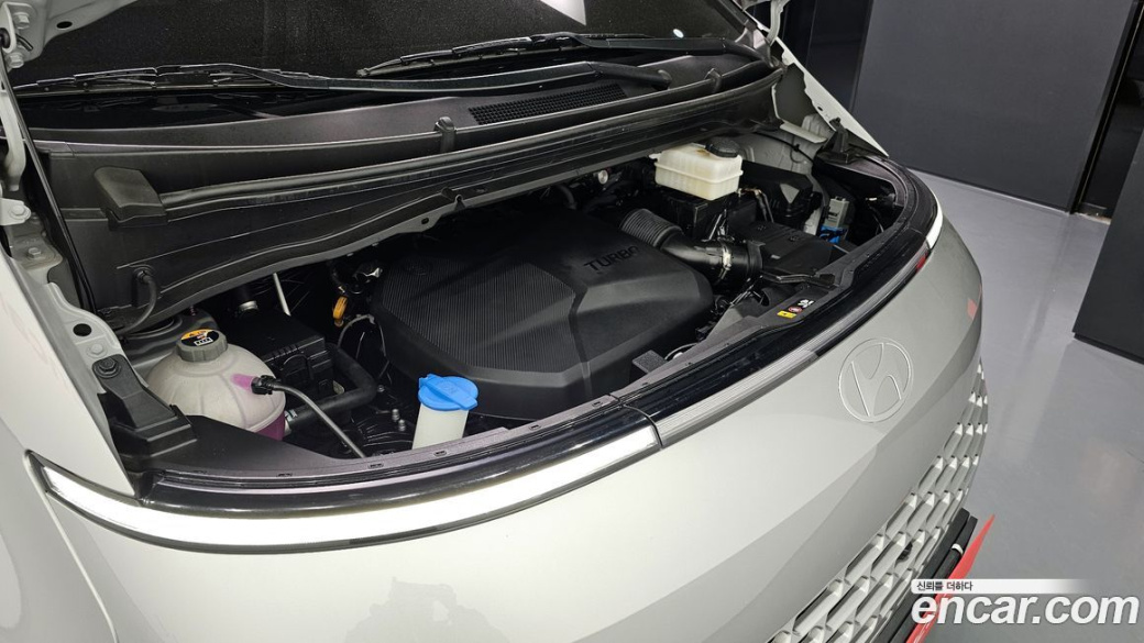 Hyundai Staria Cargo 3-Seater, 2025