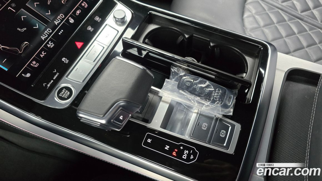 Audi Q8 55 TFSI Quattro Premium, 2023