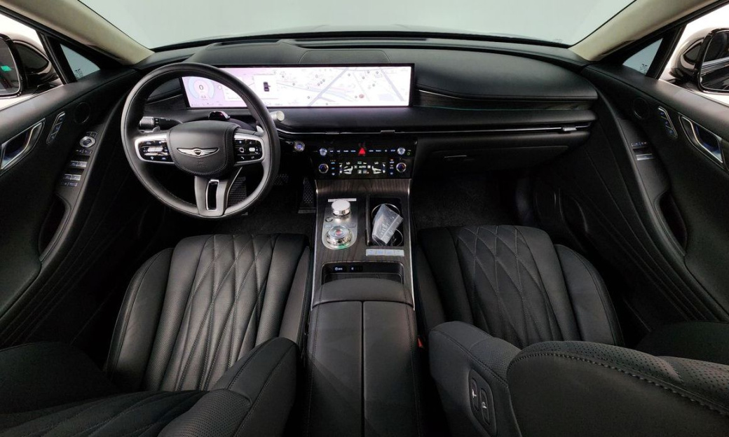 Genesis G80 Gasoline 2.5 Turbo AWD, 2025
