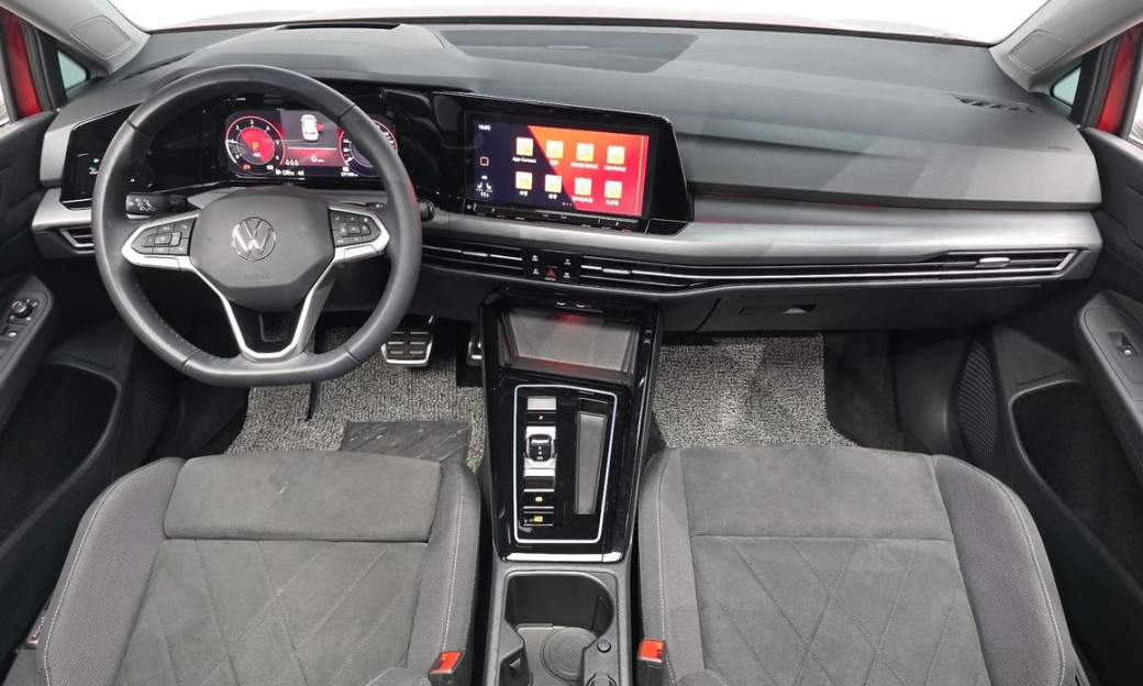 Volkswagen Golf 2.0 TDI Prestige, 2024