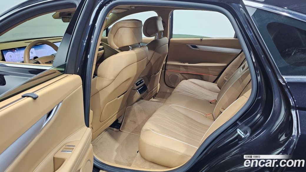 Genesis G80 Gasoline 2.5 Turbo AWD, 2025