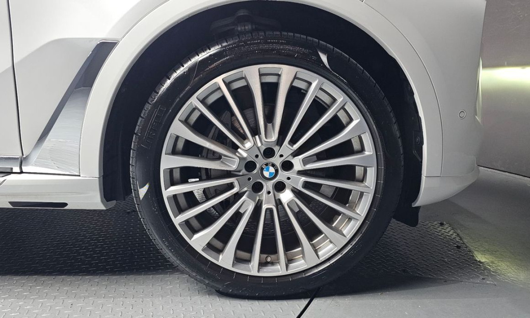 BMW X7 xDrive 40d Design Pure Excellence 7-Seater, 2026