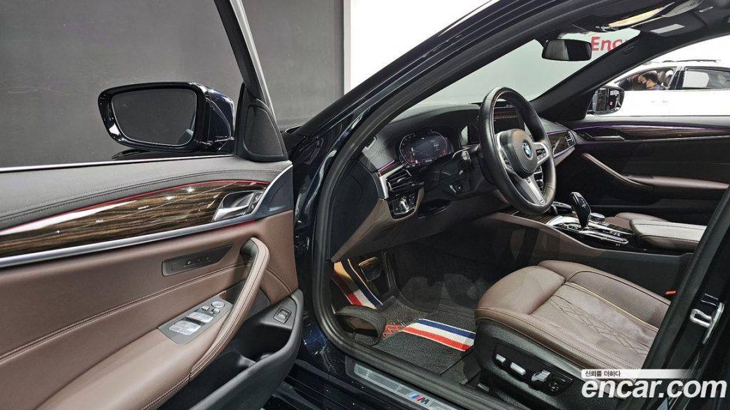 BMW 5-Series 523d xDrive M Sport, 2022