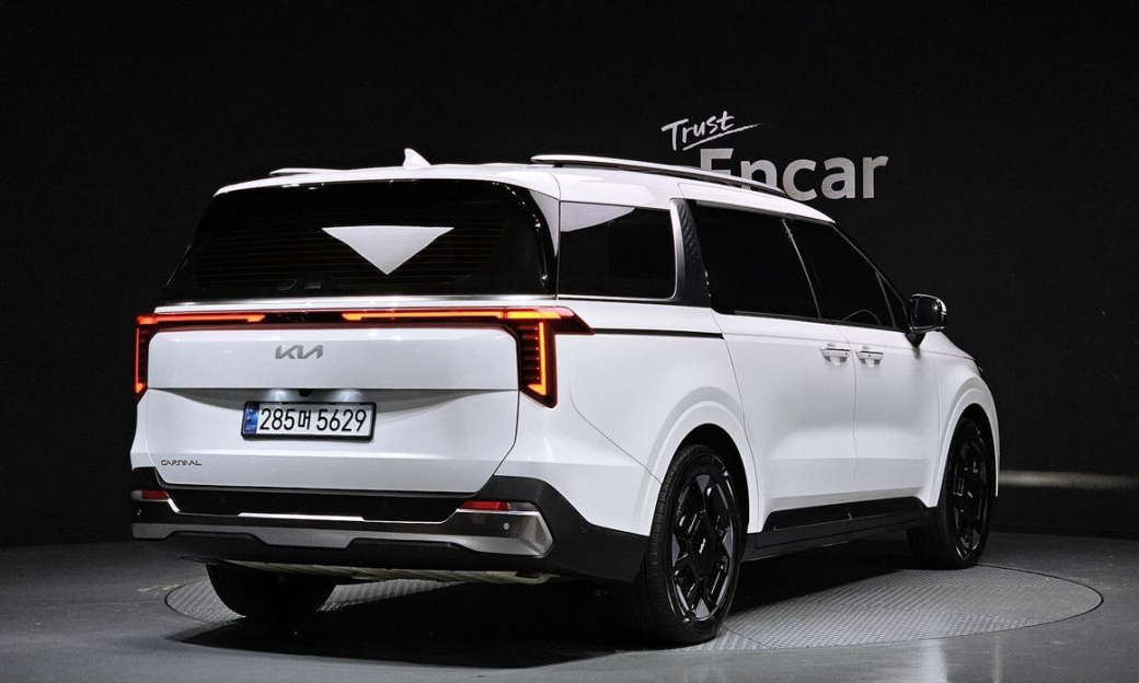 Kia Carnival 7-Seater Noblesse, 2025