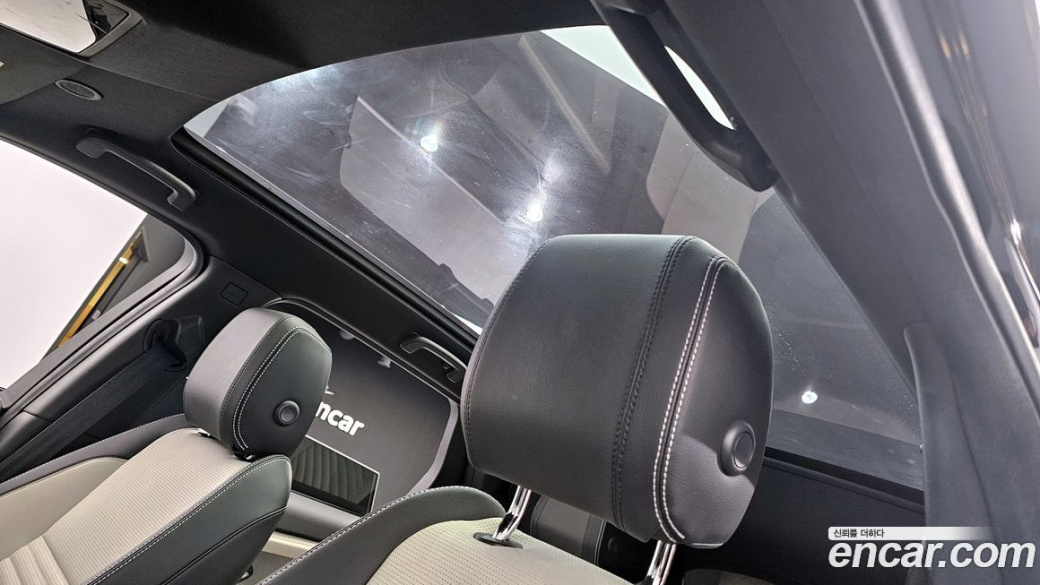 Land Rover Discovery Sport P250 Dynamic SE, 2024
