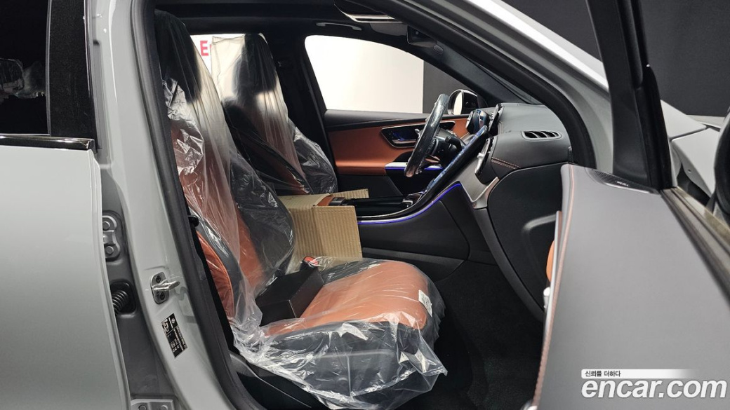 Mercedes-Benz GLC-Class GLC300 4MATIC AMG Line, 2026