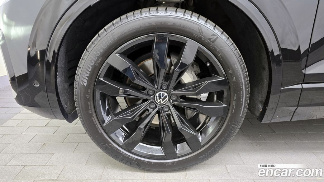 Volkswagen Touareg 3.0 TDI R-Line, 2023