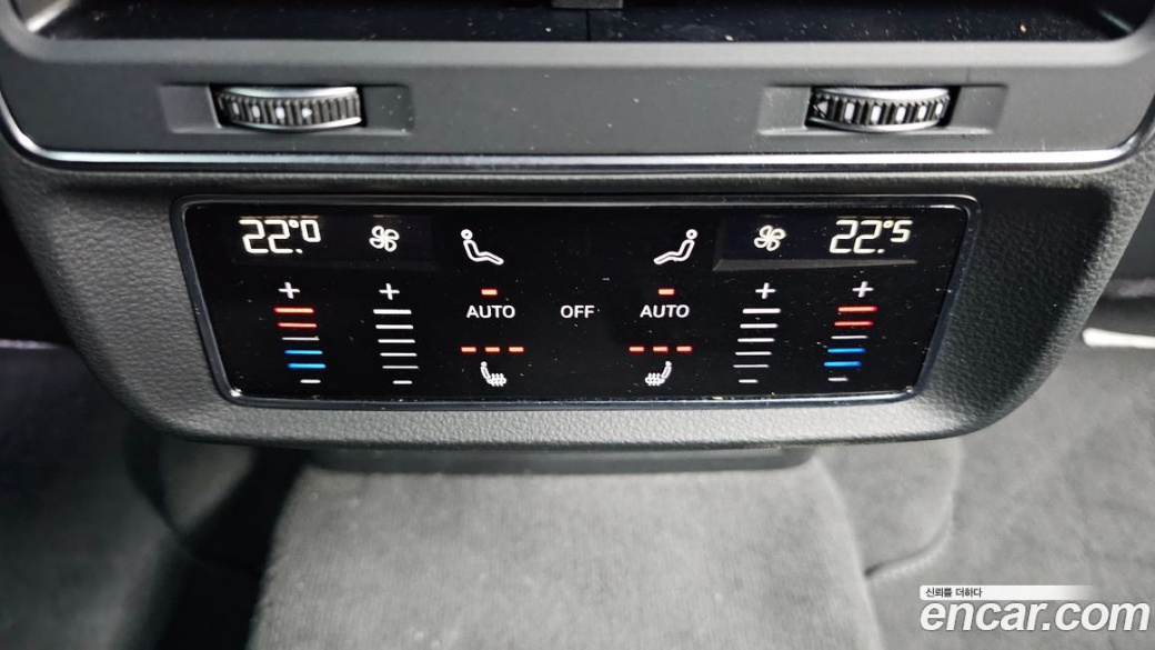 Audi Q8 55 TFSI Quattro Premium, 2023