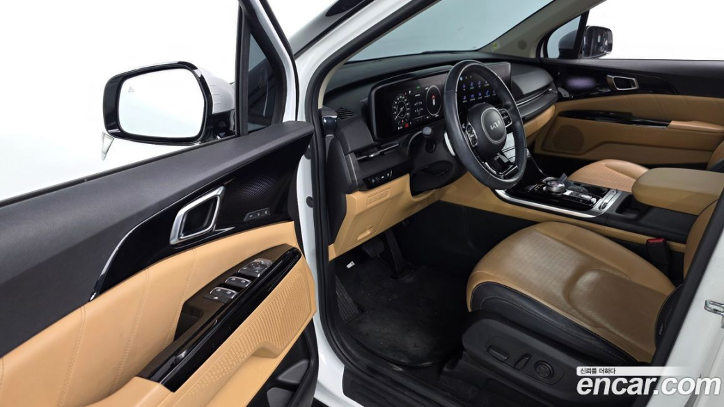 Kia Carnival 9-Seater Signature, 2022