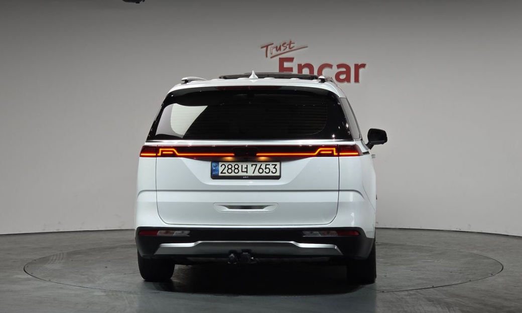 Kia Carnival 9-Seater Signature, 2022