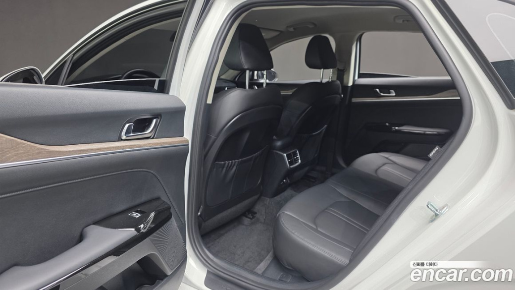 Kia K5 2.0, 2022