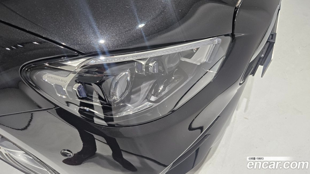 Mercedes-Benz E-Class E350 4MATIC AMG Line, 2021