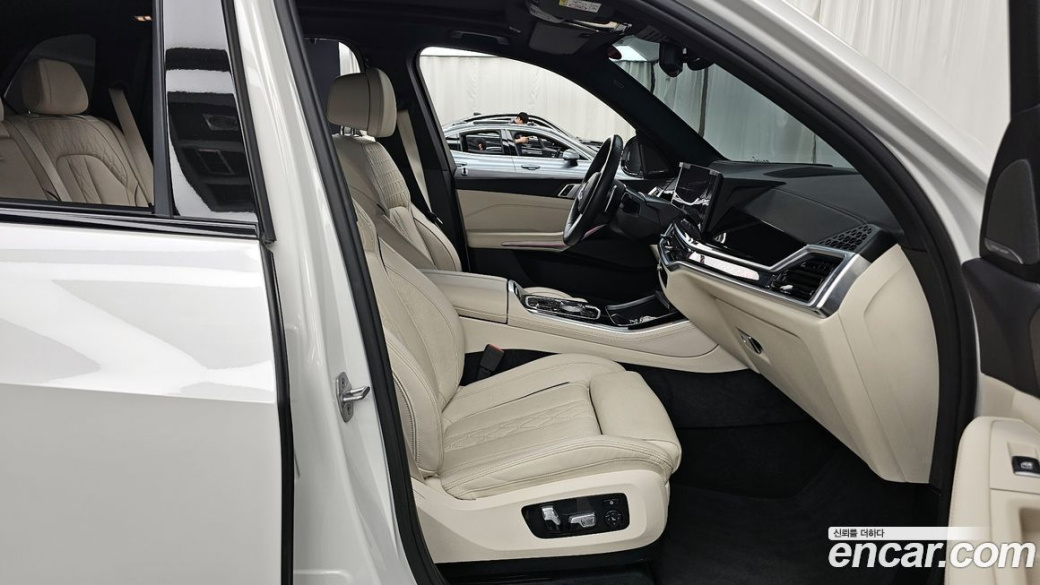 BMW X5 xDrive 40i M Sport, 2025