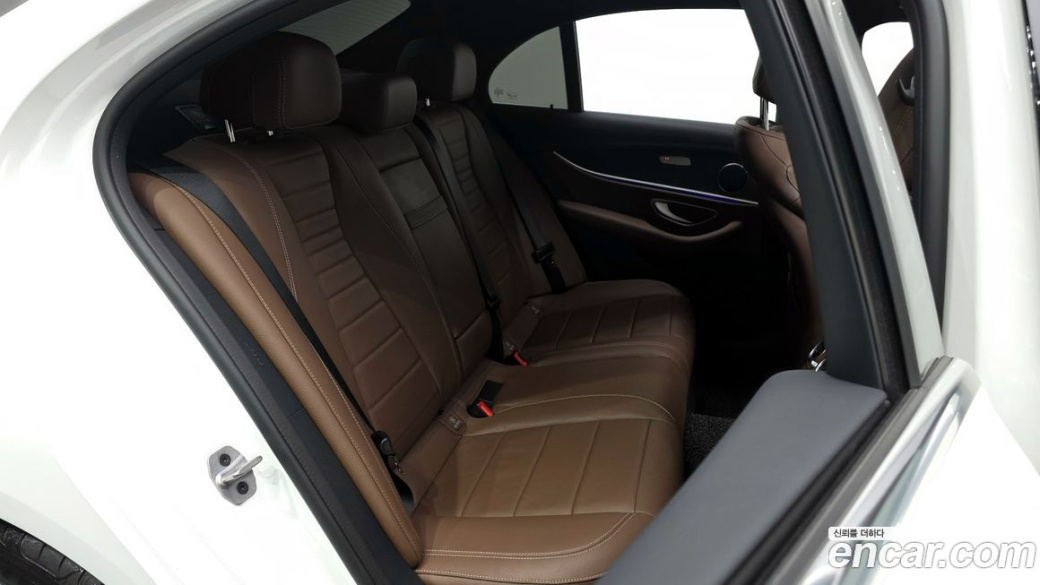 Mercedes-Benz E-Class E250 AMG Line, 2023