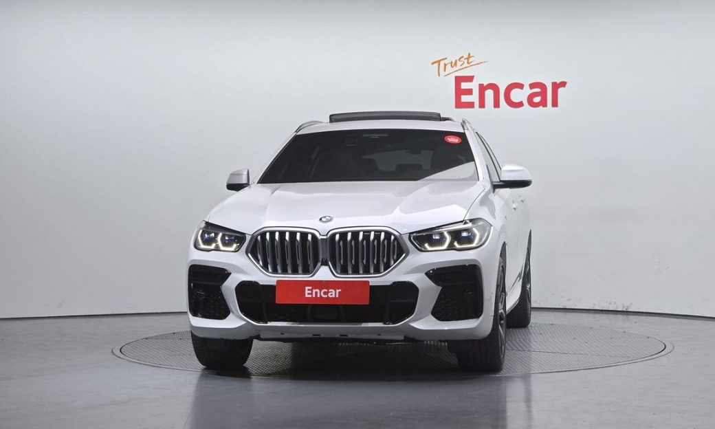 BMW X6 xDrive40i M Sport, 2022