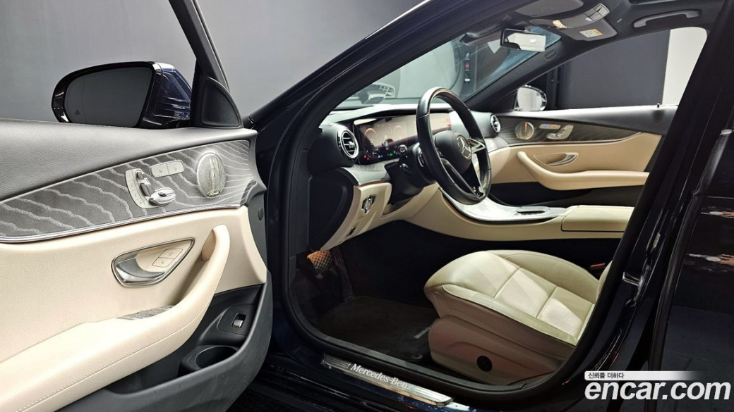 Mercedes-Benz E-Class E350 4MATIC Avantgarde, 2022