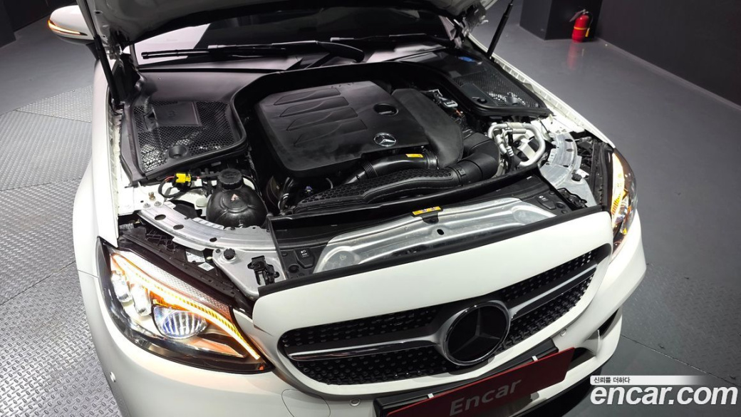 Mercedes-Benz C-Class C200 Cabriolet, 2023