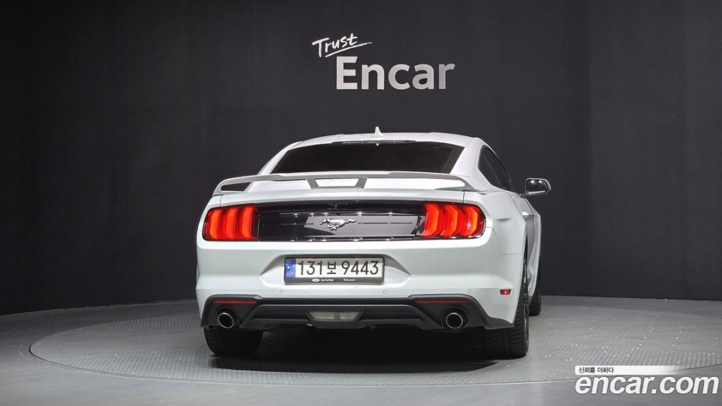Ford Mustang Coupe, 2023