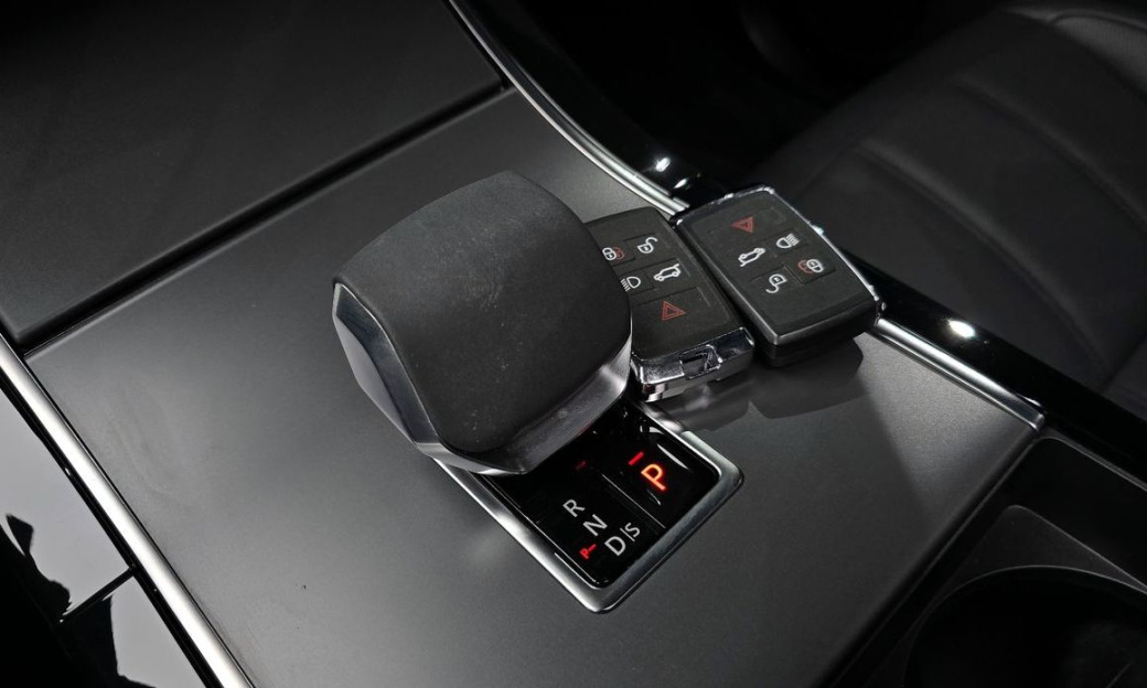 Land Rover Range Rover Evoque P250 Dynamic SE, 2024