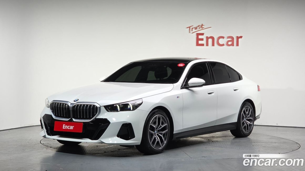 BMW 5-Series 520i M Sport, 2024