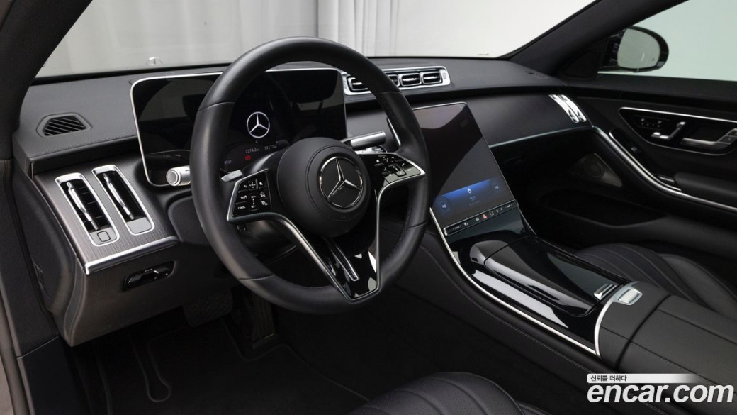 Mercedes-Benz S-Class S350 d 4MATIC, 2025