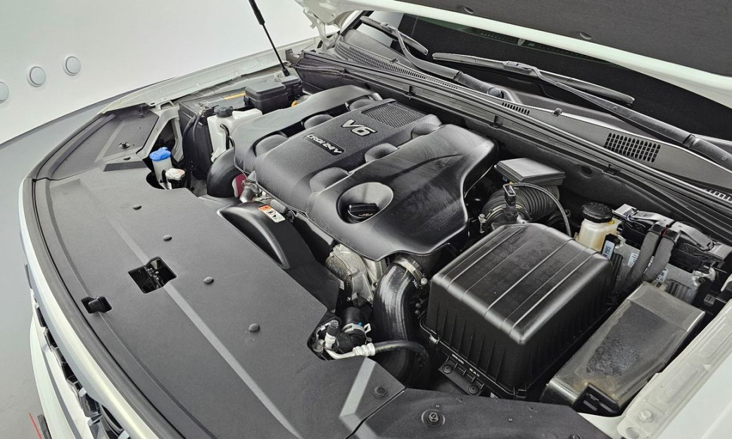 Kia Mohave Diesel 3.0 4WD 6-Seater, 2022