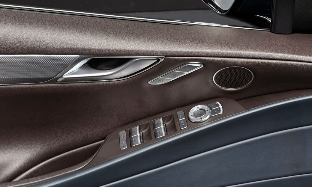 Genesis G80 Gasoline 2.5 Turbo AWD, 2022
