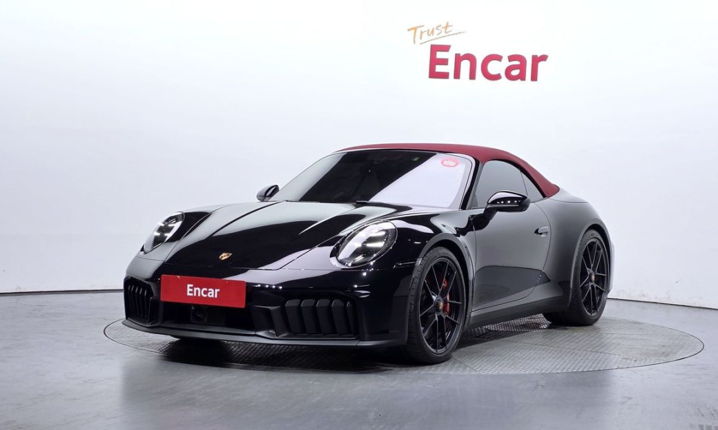 Porsche 911 Carrera 4 GTS Cabriolet, 2025