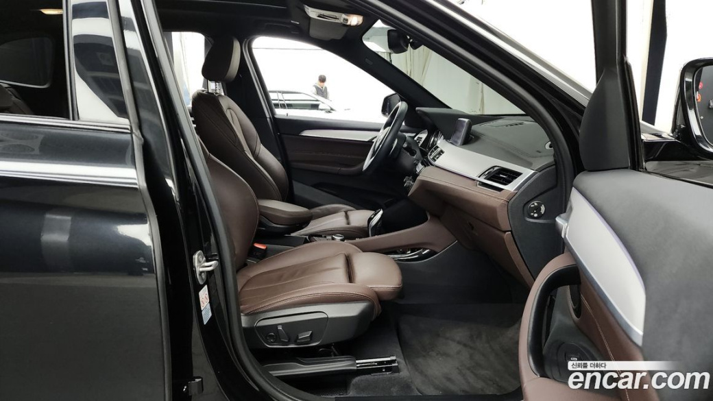 BMW X1 xDrive 20i M Sport, 2022