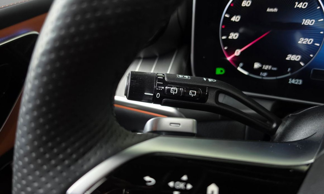 Mercedes-Benz GLC-Class GLC300 4MATIC AMG Line, 2023