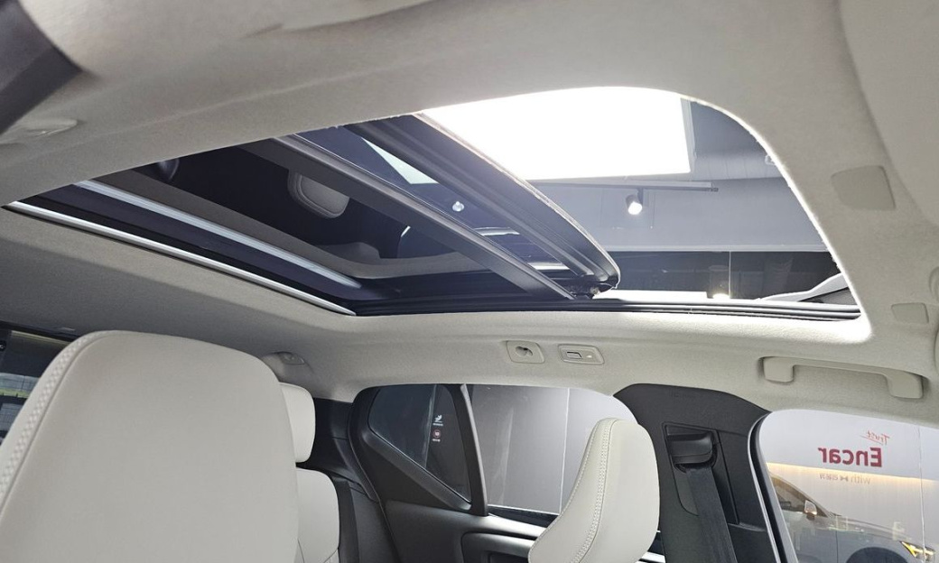 Volvo XC40 B4 Ultra Bright, 2025