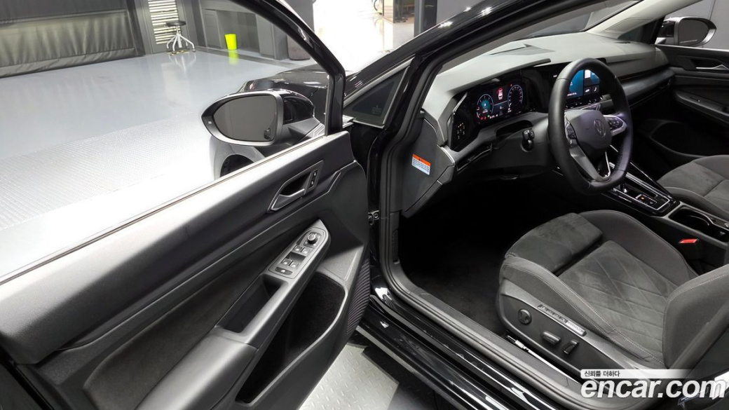 Volkswagen Golf 2.0 TDI Prestige, 2024