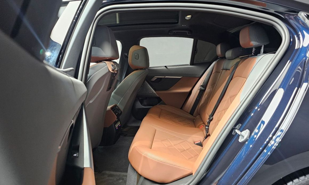 BMW 5-Series 530i xDrive M Sport, 2024