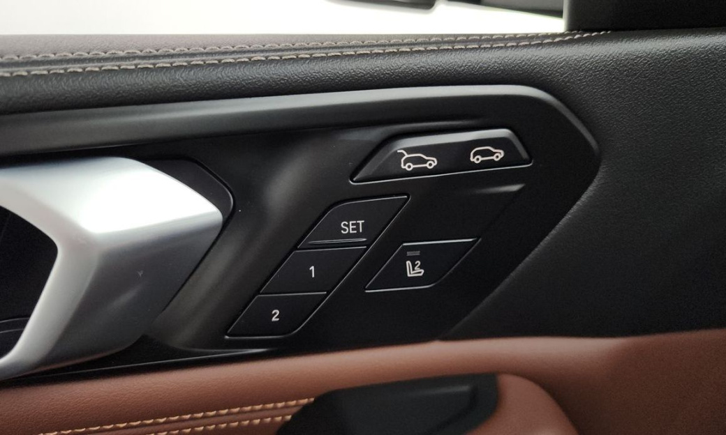 BMW X6 xDrive40i M Sport, 2025