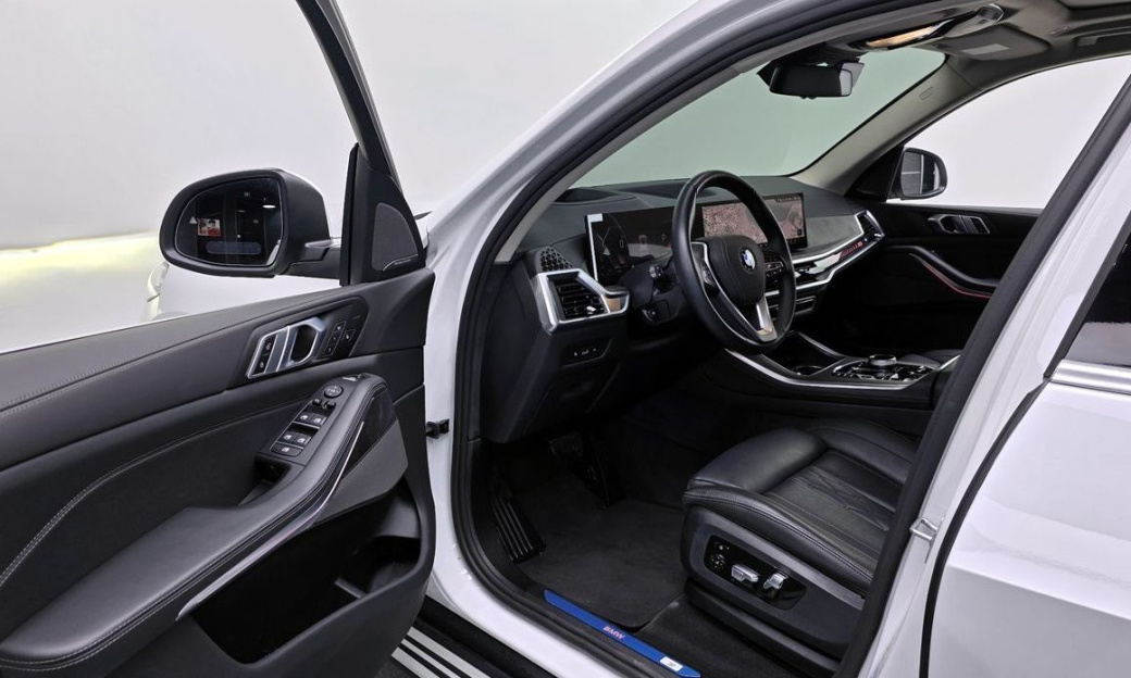 BMW X5 xDrive 40i xLine, 2025