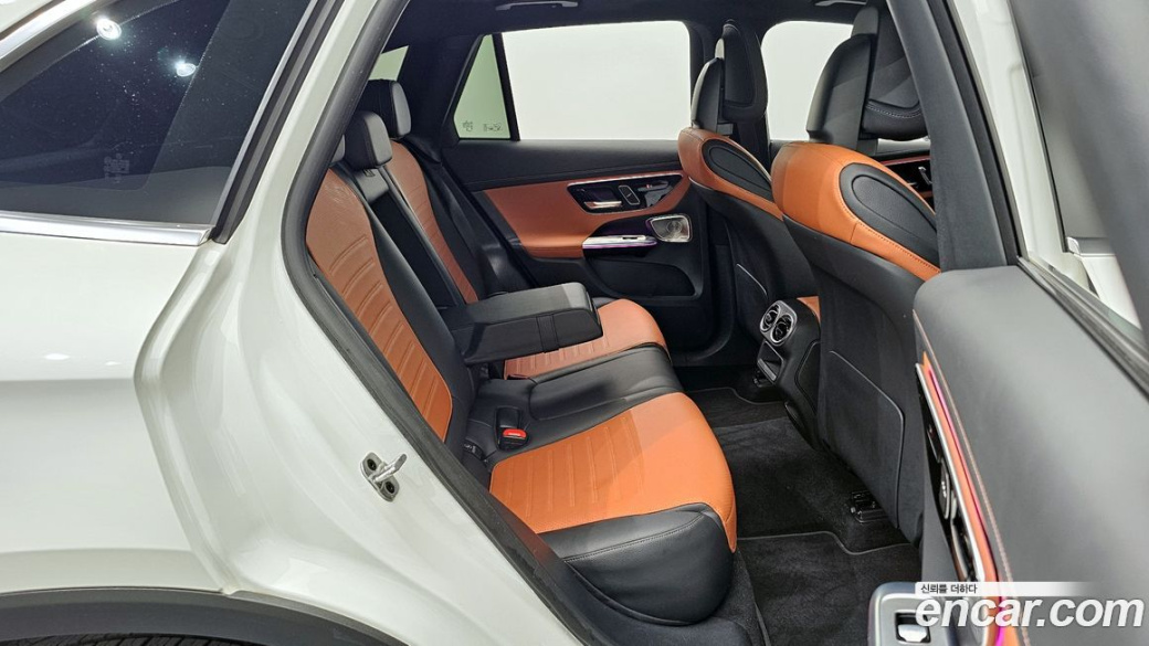 Mercedes-Benz GLC-Class GLC300 4MATIC AMG Line, 2023