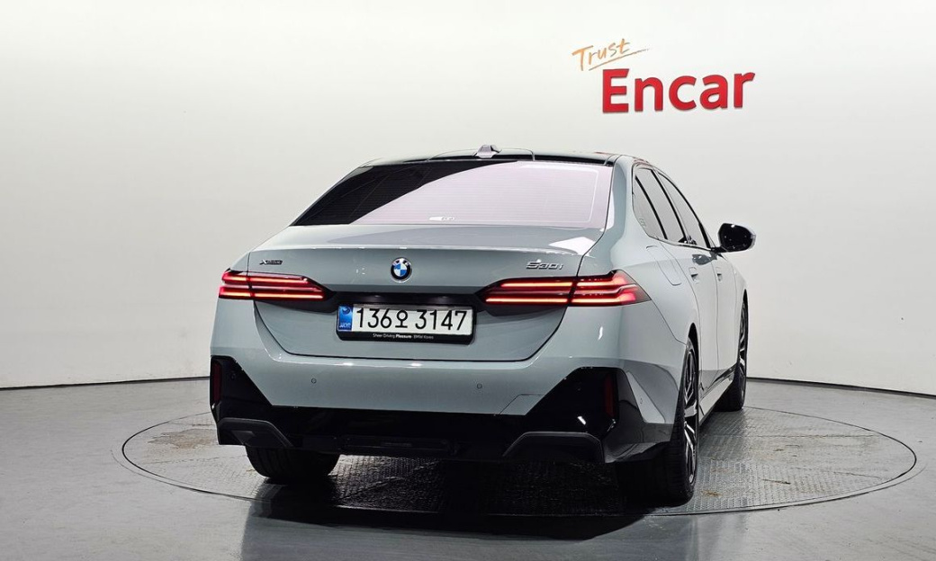 BMW 5-Series 530i xDrive M Sport, 2025