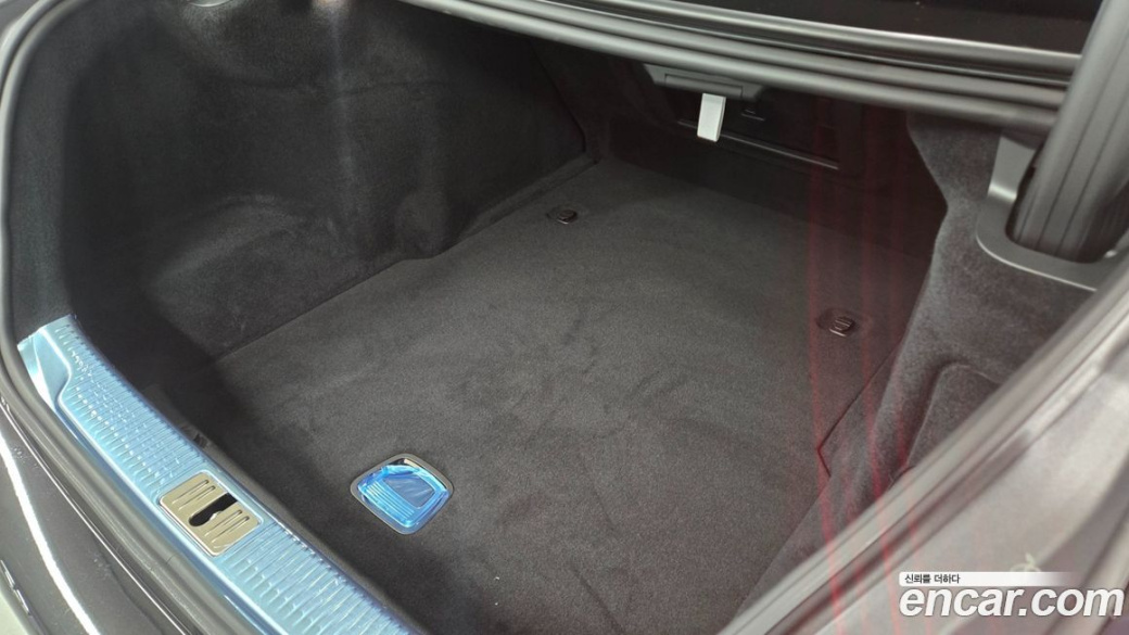 Mercedes-Benz S-Class S580L 4MATIC, 2025