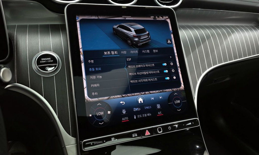 Mercedes-Benz GLC-Class GLC300 4MATIC AMG Line, 2024