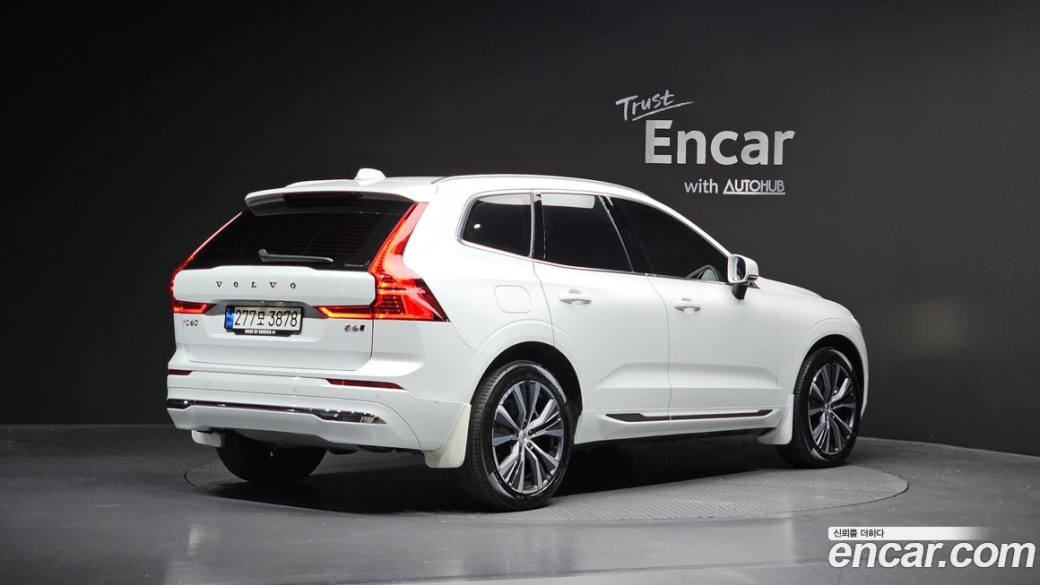 Volvo XC60 B6 Inscirtion, 2022